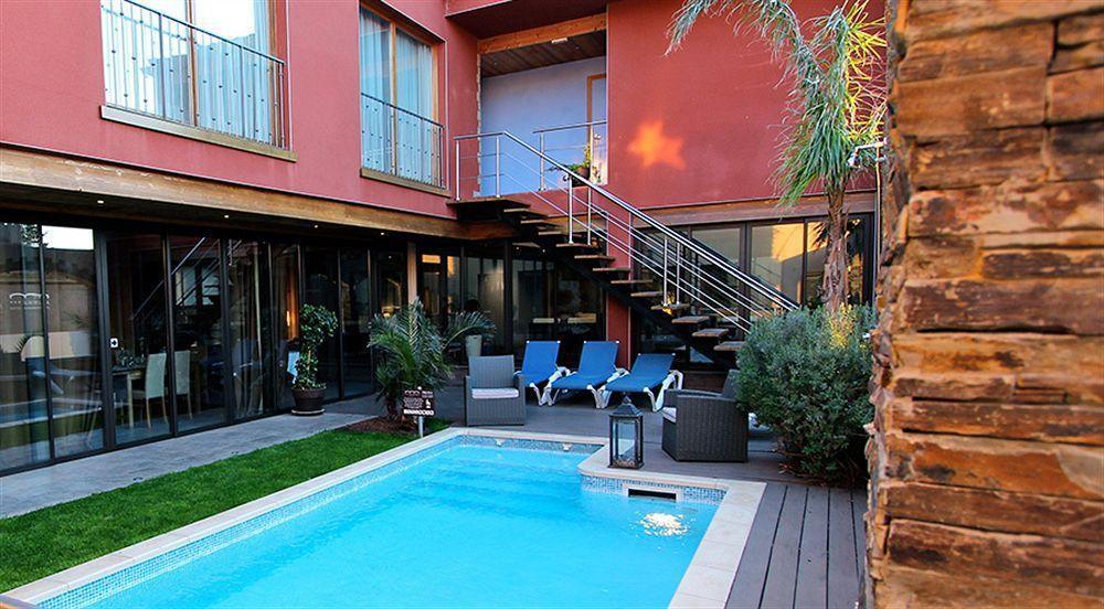 Hotel La Placa Garriguella Exterior foto