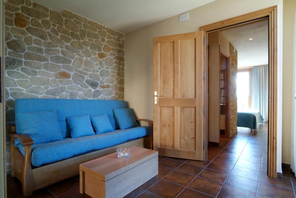 Hotel La Placa Garriguella Zimmer foto